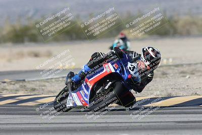 media/Dec-06-2025-CVMA (Sat) [[4a896cc04c]]/Race 4-Formula Middleweight/